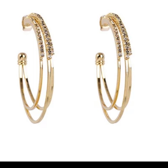 New luxury 18k gold plated hoop Earrings - Picture 4 of 4